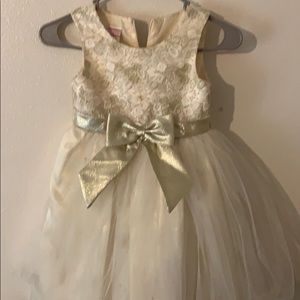 Little girl dress